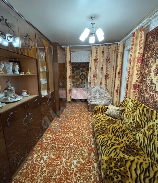 В продаже 1-комнатная квартира, 1/4 в г. Макеевка, Советский р-н, п. Объединенный-центр, ориентир дом культуры, 57 квартал