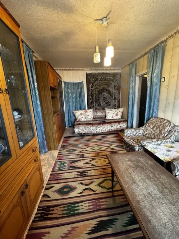 Продам 2-комнатную квартиру 2/3, в г. Донецк, Пролетарский р-н,