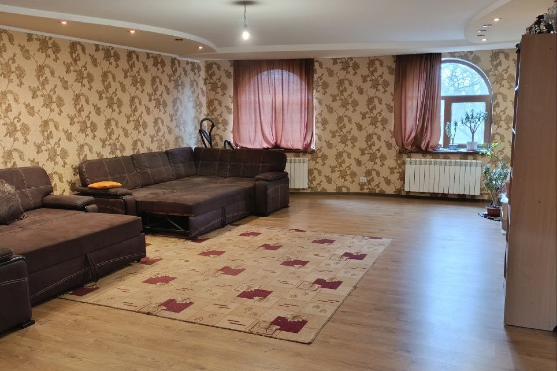 Продажа дома в Ленинском районе ул.Толстого ориентир оцкб.