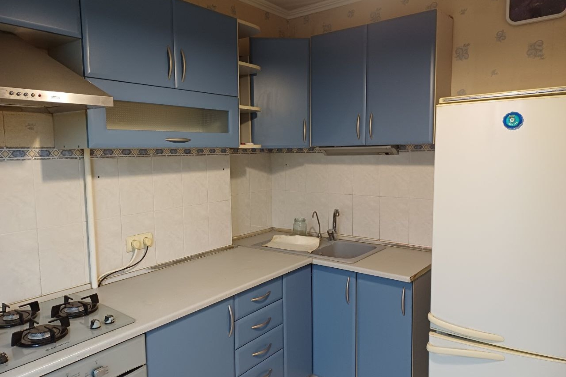 Продам 3-х комнатную квартиру в Калининском районе проспект Ильича