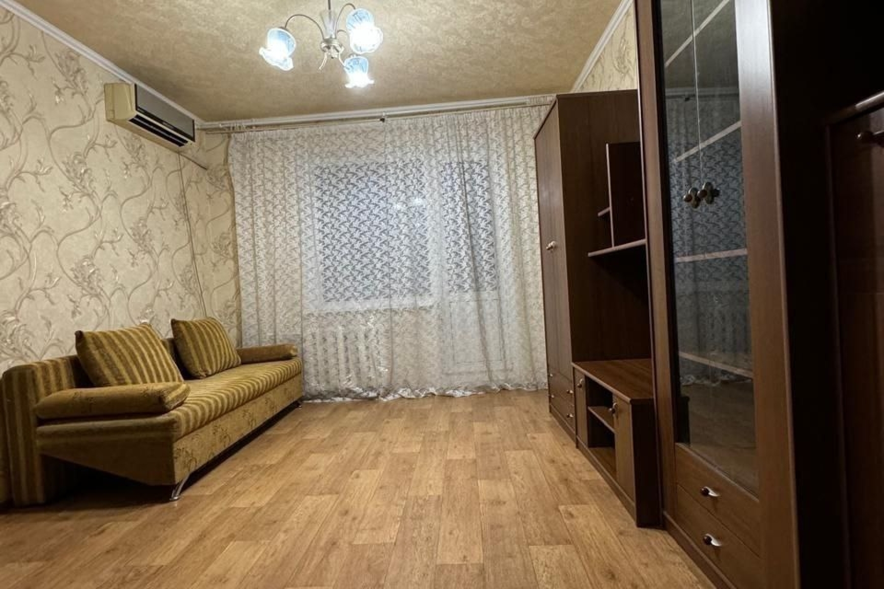 Продам квартиру в Киевском районе Галактика