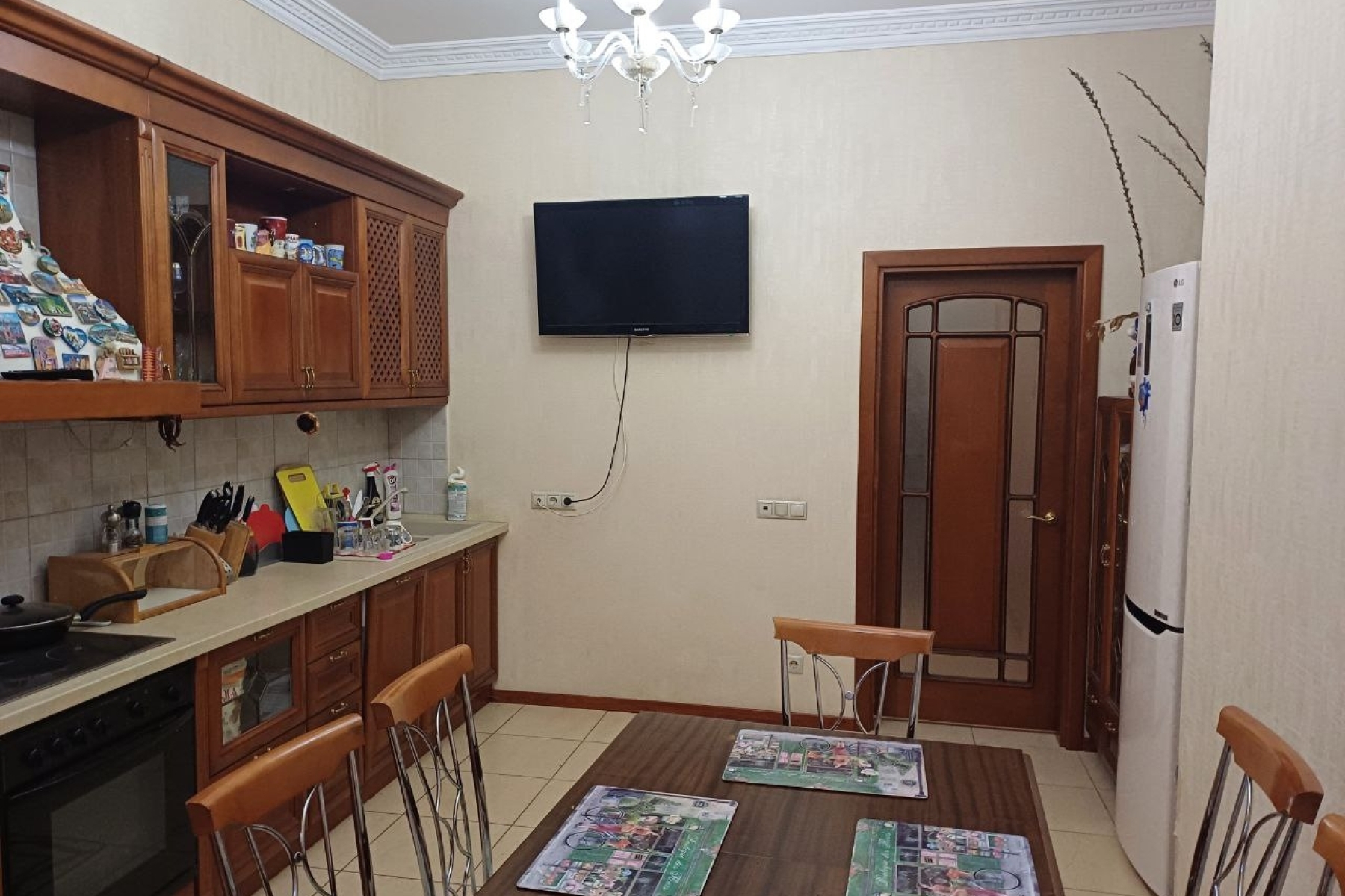 Продам 3-х комнатную квартиру в Ворошиловском районе