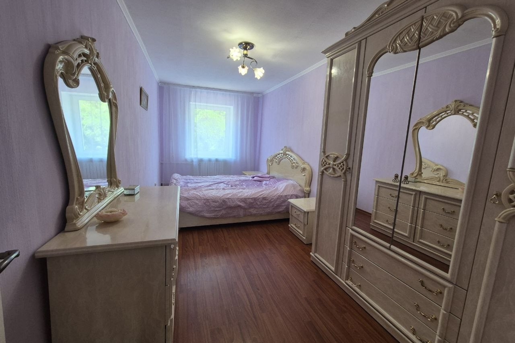 Продам 3х комн в центре города напротив ЗВЕЗДОЧКИ