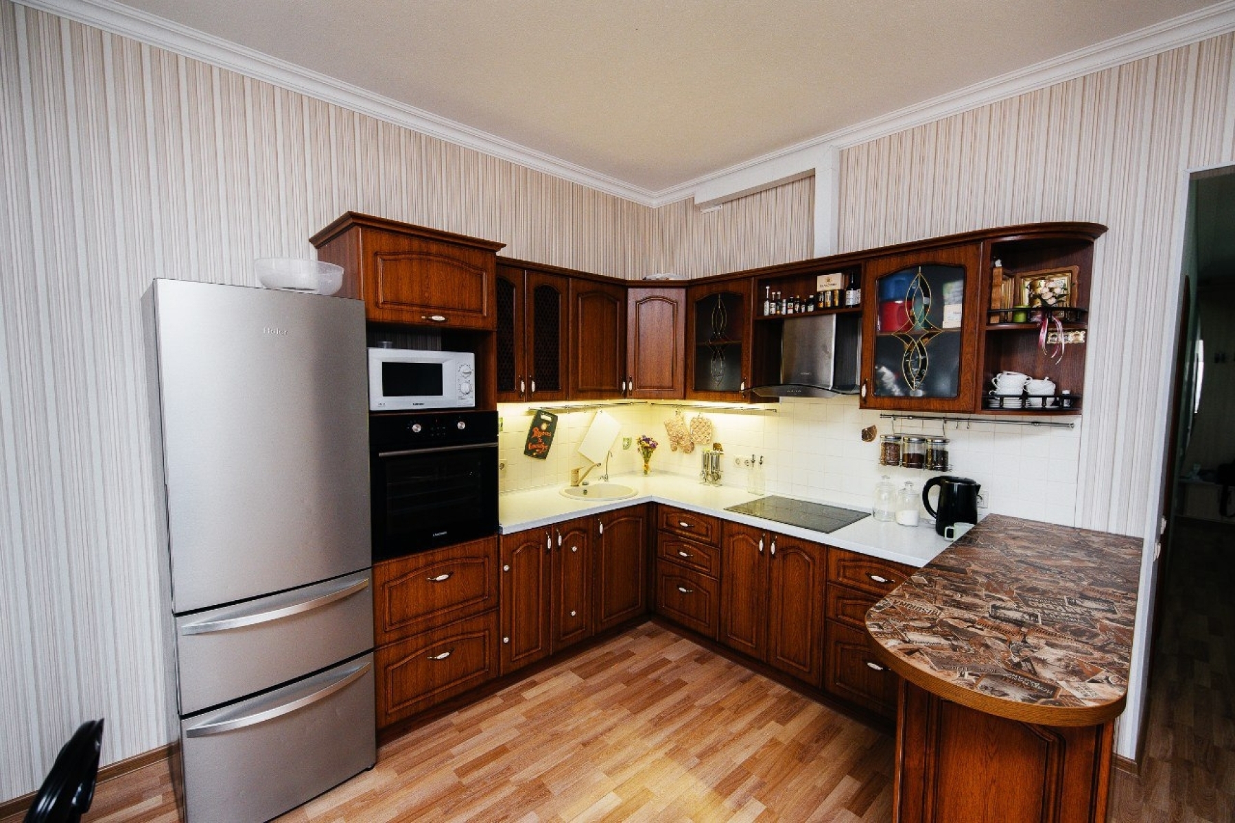 Продам 3-х комнатную квартиру в Калининском районе проспект Дзержинского