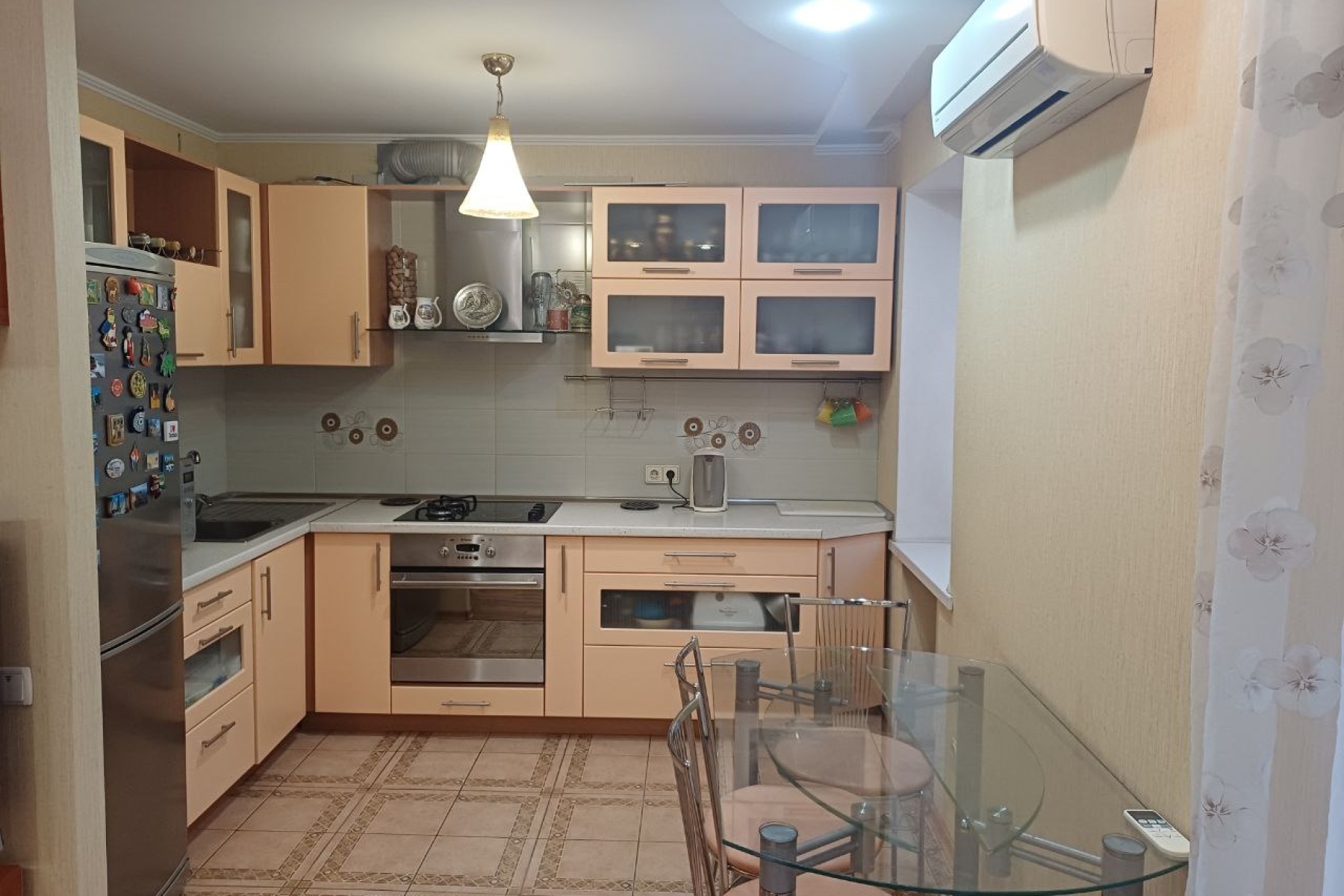 Продам 2-х комнатную квартиру в Ворошиловском районе